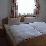 Haus Waldfriede 아파트 페르티사우
